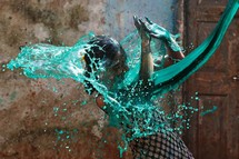 Canhão Água Verde - Holi Festival Índia