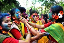 Ruas da India Lotadas no Holi